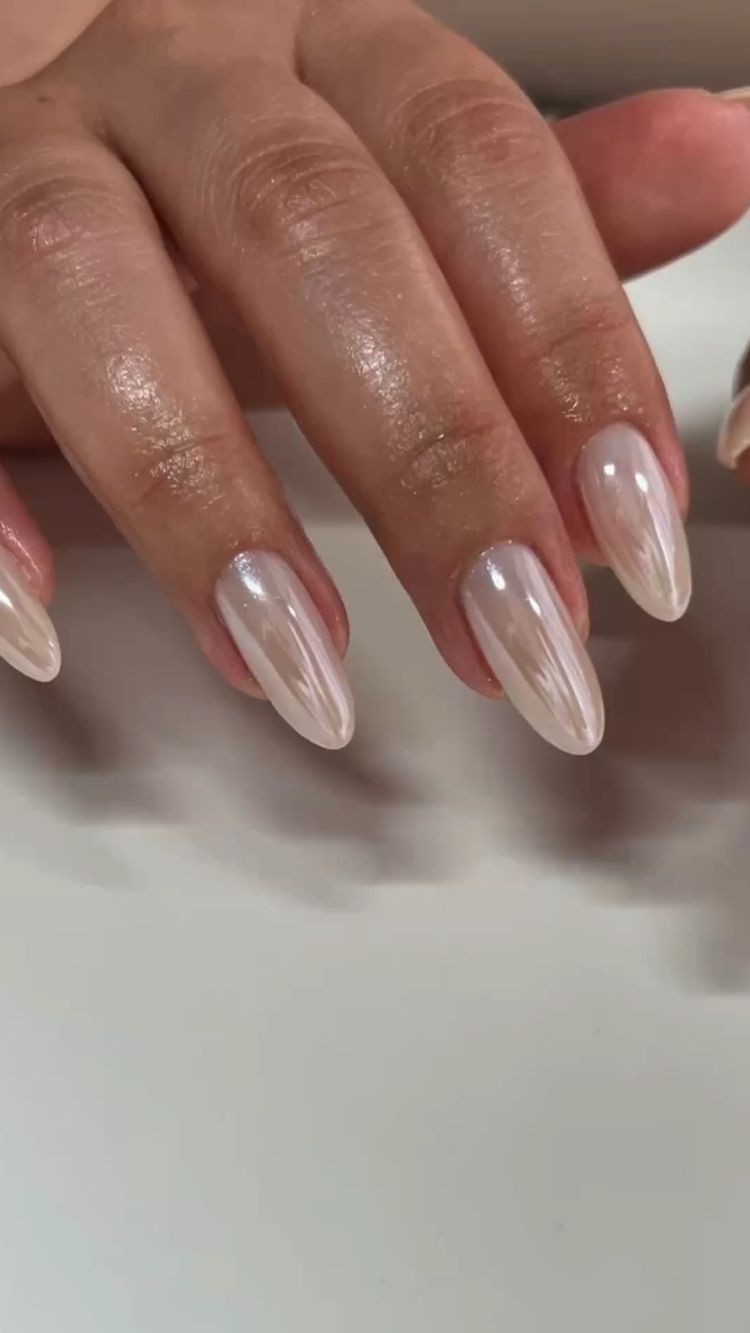 The Best Nail Trend so Far: 8 Chrome Nails Styles for You to Try Right ...